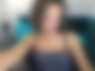 Live cam show with KiraSteel - Skinny MILF on Strip Flash - Live Sex Shows