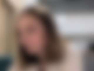LouraBalzer's Live Sex Cam Show