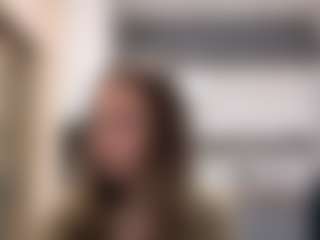 LouraBalzer's Live Sex Cam Show