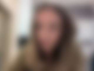 LouraBalzer's Live Sex Cam Show