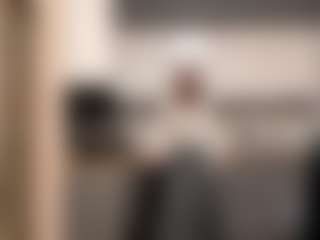 LouraBalzer's Live Sex Cam Show