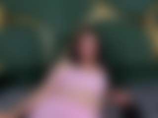 RoxanneBloom's Live Sex Cam Show