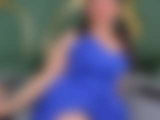 Live cam show with RoxanneBloom - Solo on SquirtSoMuch