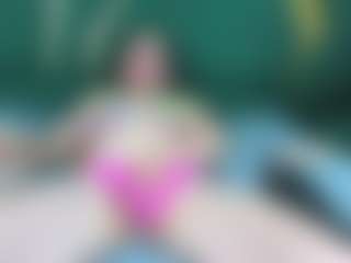Live cam show with RoxanneBloom - Cum In Pussy on live.xbliss.ai