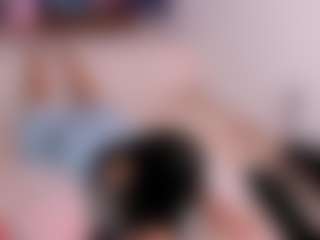Live cam show with SuzzanRugge - Thin on Camsoda Late Night