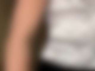 Live-camshow met A_Milla - Spin op Camsoda