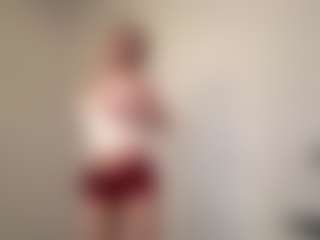 Live cam show with Eve - Ass Clapping on livesuperchat.net