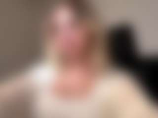 Live cam show with Eve - Ass Clapping on googirlz