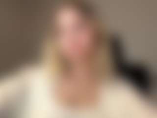 Live cam show with Eve - Blonde Hair Big Tits on CamClone