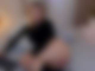 Live cam show with Daraa strom - Striptease on SquirtSoMuch