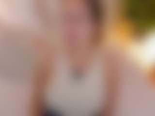 Daraa strom MILF webcam performer live streaming