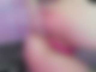 Live cam show with EllieRough - Domination on madthumbs