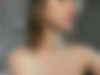 Live cam show with EllieRough - Gray Eyes on Soda Cam