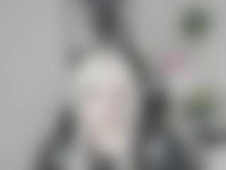Live cam show with NikaDream1 - Petite on TeamSkeetLive