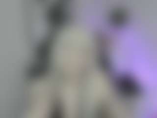 Live cam show with NikaDream1 - Gamer Big Tits on livesuperchat.net