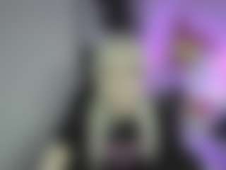 Live cam show with NikaDream1 - Gamer Pornstar on AdultVida.com
