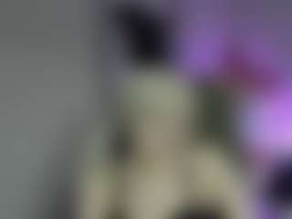 Live cam show with NikaDream1 - Gamer Big Tits on Camsoda