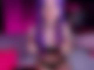 Live cam show with Amellia-Soon - Hidden Cam on Strip Flash - Live Sex Shows