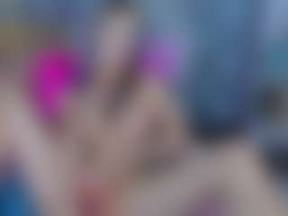 Live cam show with Amellia-Soon - Hidden Cam on Uber Horny