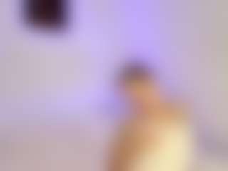 Live cam show with Emiora - Sexwebcam on StripNow