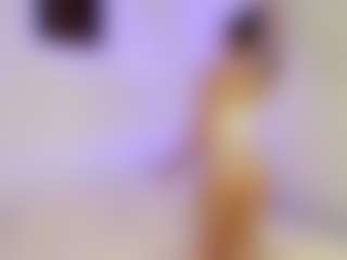 Emiora's Live Sex Cam Show