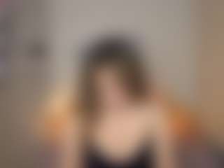 Live cam show with Emily - Flashing on Camsoda