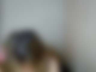 Live cam show with Emily - Small Tits on TeamSkeetLive
