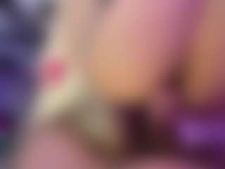 Live-camshow met Lucymuur - Bikini op Camsoda