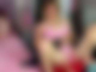 Live cam show with RoxyeSinner - Strapon on CamClone