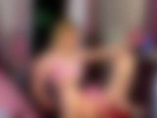 Live cam show with RoxyeSinner - Blonde Hair Petite on SpunkLive