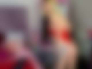 Live cam show with RoxyeSinner - Skinny MILF on livesexfox.com