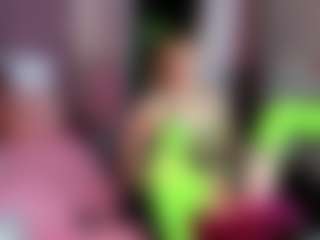 Live cam show with RoxyeSinner - MILF Teen (18+) on Hubzter Live