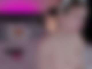 Live cam show with St-Ormyy - Kisses on Camsoda