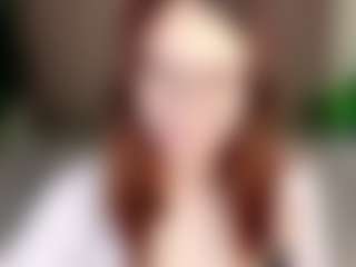 Live cam show with Viva-Kelsey - Horney on AdultVida.com