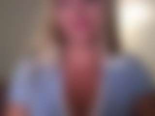 Live cam show with chloekiss - Domination on Streamer API