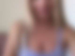 chloekiss's Live Sex Cam Show