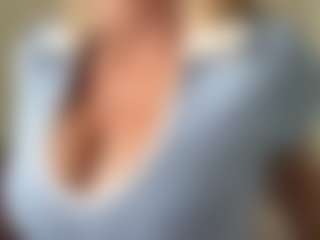 chloekiss's Live Sex Cam Show