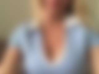 chloekiss's Live Sex Cam Show