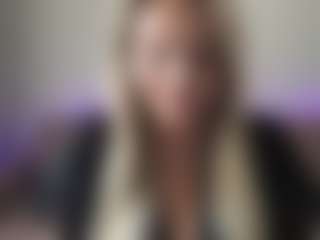 Live cam show with chloekiss - Blue Eyes on Strip Flash - Live Sex Shows