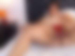Live cam show with CurvyTemptation - Cuckold on intimatelivegirls.com