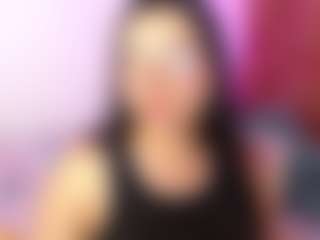 Live cam show with Nahia-Brm - Upskirt on SpankPalCams