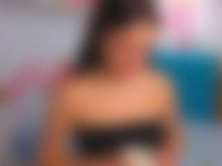 RefugioSlomba's Live Sex Cam Show