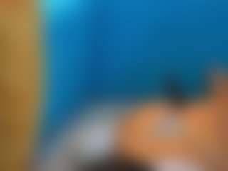 RefugioSlomba's Live Sex Cam Show