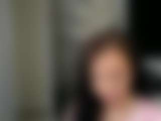 Live cam show with Catherine - Camel Toe on AdultVida.com