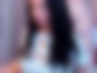 Live cam show with Catherine - Average on SxyPornLive