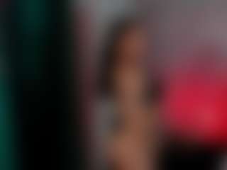 Live cam show with Catherine - Average on madthumbs