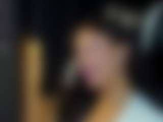 Live cam show with Catherine - Camel Toe on madthumbs