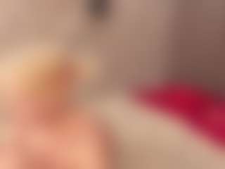 Live cam show with kikipeachhh - Body Massage on Dolls Live