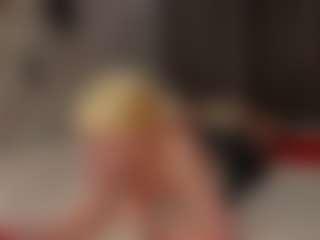 Live cam show with kikipeachhh - Body Massage on Camsoda