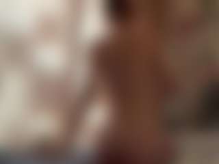 Live cam show with LuciWoolhouse - College on Gym Cam Girls